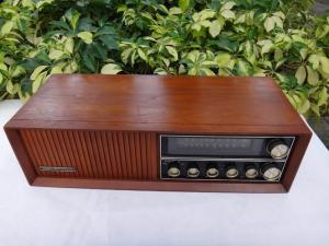 美国Silvertone 古董立体声AM/FM收音机