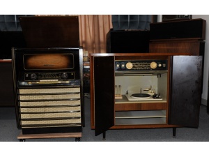 （已售出） 根德7062-3D及英国MUPHRY AUDIO收音机柜