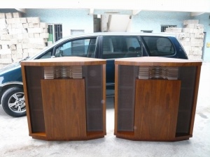 一代经典JBL Hartsfield(哈斯菲)复刻箱体.