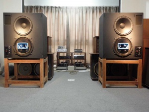美国JBL-UREI 813A大型录音室监听音箱（已售出）