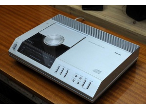 PHILIPS飞利蒲第一台CD100-CD机成色新（已售出）