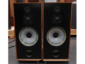  （已售出）BBC使用Rogers乐爵士 STUDIO2 12寸三分频监听音箱