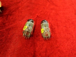 喜万年 12AX7 电子管 2粒