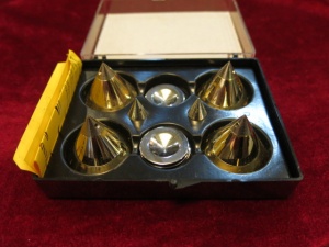 德国 KEGEL 钉4粒 垫3个 螺丝2个