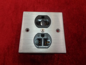 日本 古河 GTX-D 两位面板插座
