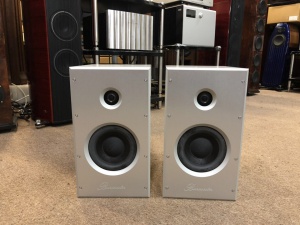 德国 Burmester 柏林之声 B10 音箱 (白色钢琴木）