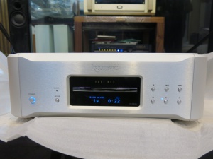 日本 Esoteric 一牌 K-03xs CD机