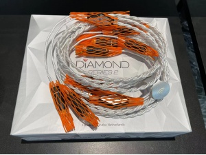 荷兰 晶彩 Ultra Diamond 示范钻石 2代 喇叭线 2.5米