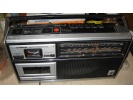 根德收音机带卡座GRUNDIG 4200--深圳二手HIFI发烧音箱功放CD机DAT黑胶LP音响器材批发零售