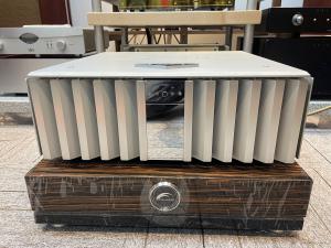 德国 Burmester 柏林之声 956 MK2 立体声功放机