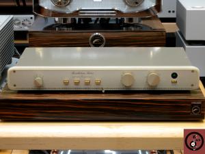 FM Acoustics FM 245前级（后期蓝牛版）