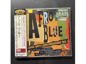 VENUS《 Afro Blue  》 -  朗尼史密斯Lonnie Smith / John Abercrombie Trio
