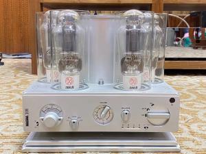 瑞士 NAGRA 南瓜 300I 300B合并功放＋VFS垫板