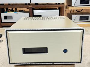 瑞士 FM Acoustics 811MKII 后级