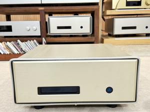 瑞士 FM Acoustics 711 后级 后期版本