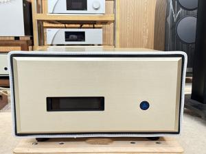 瑞士 FM Acoustics 811 后级(后期版本)