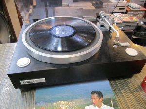 YAMAHA-GT750黑胶唱机