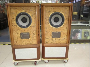 天朗斯大林TANNOY Stirling TW水松木版