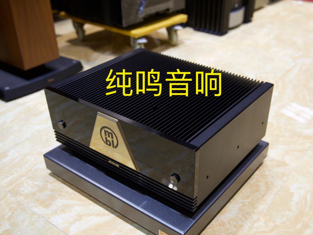 德国MBL 8011 立体声后级_功放系列_纯鸣音响_高级发烧音响_音响发烧站- 音响贵族网