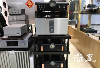 DAN MOMENTUM AMPLIFIER 前级+300后级