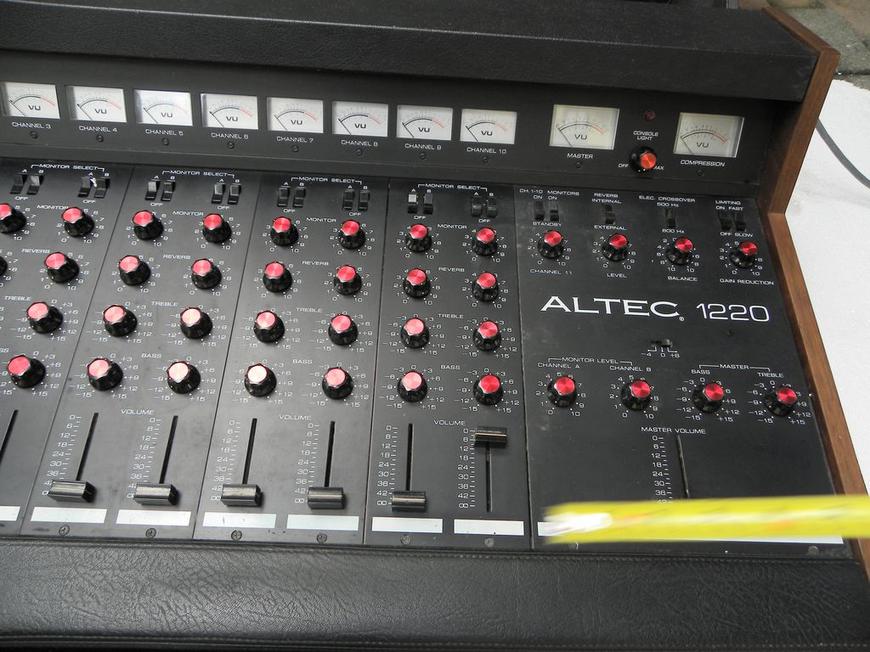 ALTEC 1220 70年代录音室调音台_前、后级系列_中山国际古董音响,古董音响,音响收藏,音响发烧站 音响贵族网