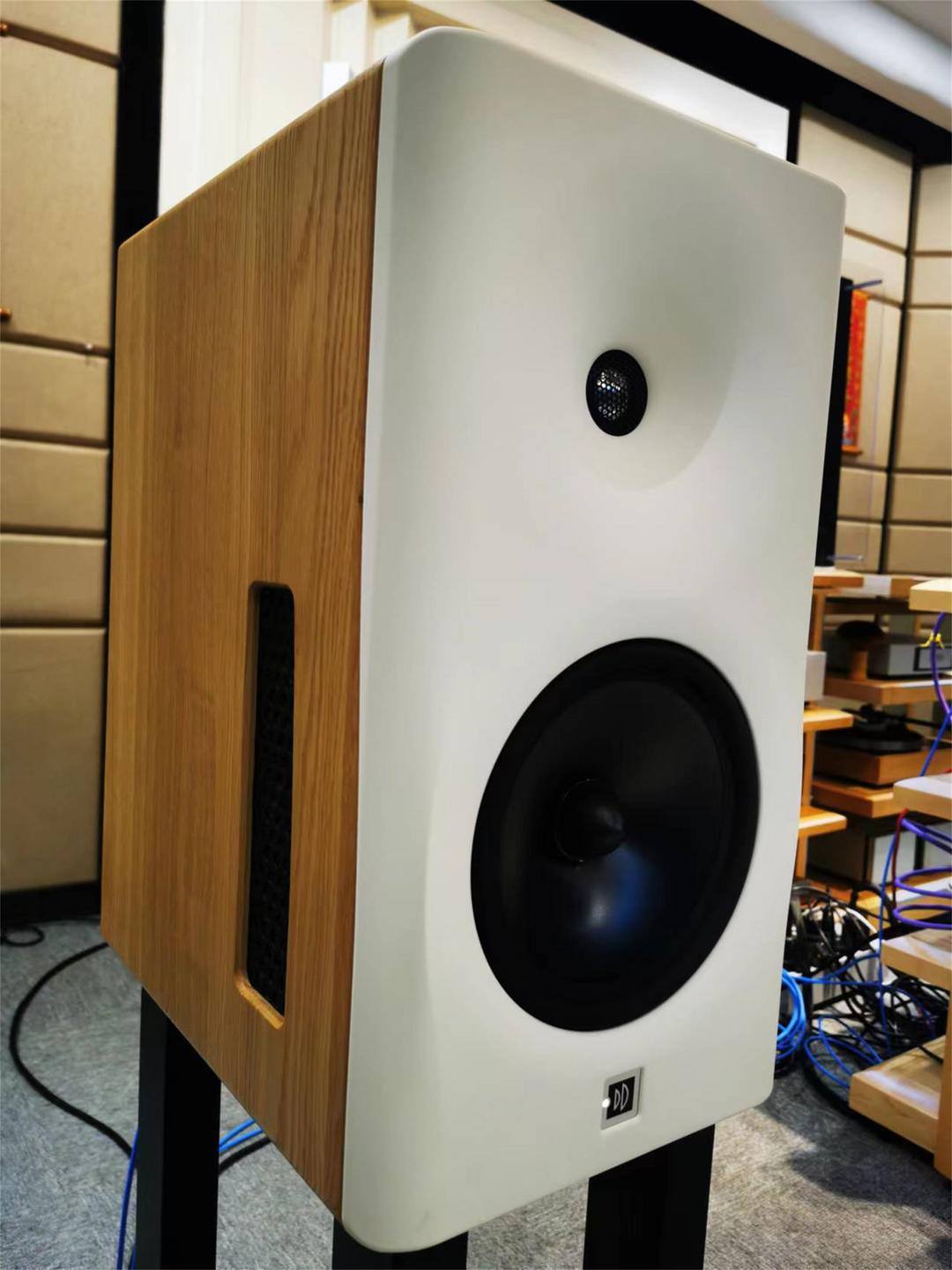 荷兰 Dutch & Dutch 8C HIFI版有源音箱