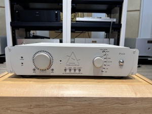 英国Leema(利玛) Pyxis Pre-Amplifier 罗盘座 前级放大器（带唱放）