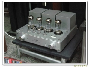 丽磁音响 随银和乐系列 LM216IA(kt88)合并式功放