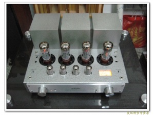 丽磁音响 LM-211IA（EL34）合并式功率放大器