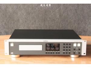 瑞华士REVOX c221电台专用CD机！CDM4摇臂光头设计