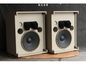 JBL 4320全钴磁十五寸设计！高灵敏度