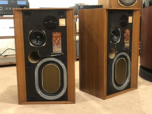 KEF.1006.BBC电台专用音箱！黑蓝线高音版本设计