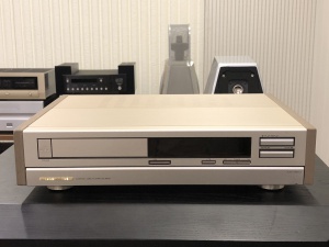 Marantz.马兰士.CD-99SE.采用双1541皇冠解码芯片.旗舰CD机