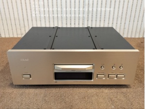 TEAC VRDS-50发烧CD机！附带原装遥控！