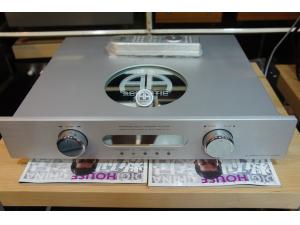 极新德国 AA 多功能 CD/SACD机