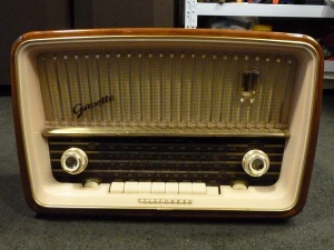 古董胆收音机 德律风根