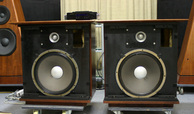 jbl c51 apollo speakers