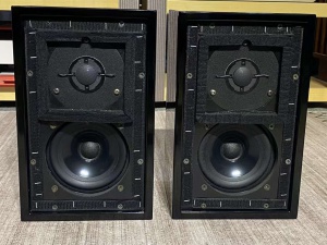 英国 KEF  LS 3/5A  35周年钢琴漆限量版