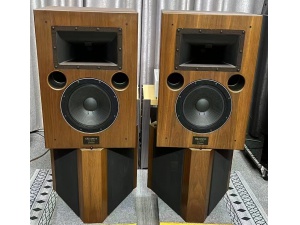 TAD Exclusive 2251经典录音室监听号角箱