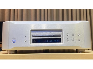 二嫂 Esoteric  K-01X  旗舰合并CD / SACD机