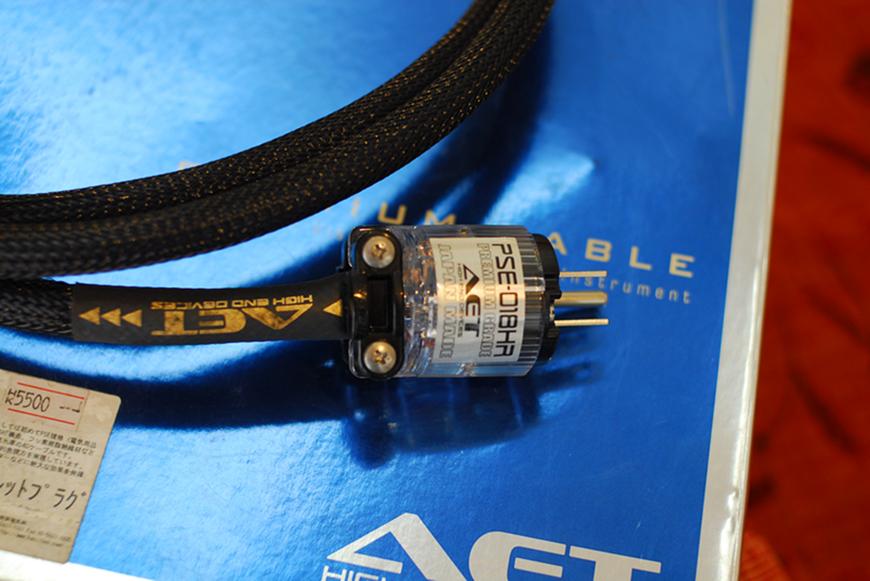 楽天市場 AET - SIN AC HR V2 1.8m オーディオ用電源ケーブル plenicom