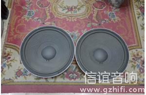 JBL 2215 16欧