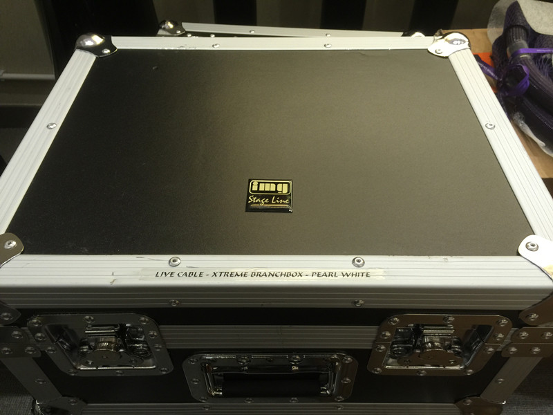 荷兰Live cable Xtreme Branche box电源