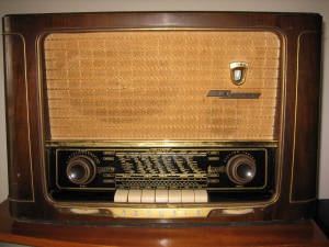 根德2035古董胆收音机FM(已售出）
