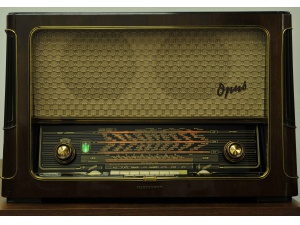 TELEFUNKEN德律风根OPUS7古董胆收音机（已售出）