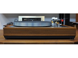 英国LINN12黑胶唱盘配ITTOK-LVII唱臂(已售出）