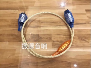 荷兰 晶彩 CRYSTAL CABLE THE ULTIMATE DREAM 1.5米 电源线