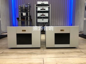 瑞士 GOLDMUND 高文 TELOS 2500后级