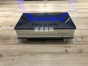 荷兰 LiveCable GRAND XTREME 旗舰电源插板